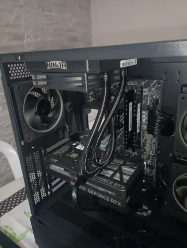 PC Gamer T-Gamer Flame Ryzen 7 5700X / RTX 5050 / 16GB RAM / SSD 512GB