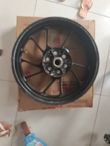 Roda traseira da fz15