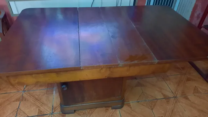 VENDO Mesa de madeira antiga