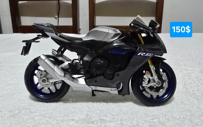 Moto miniatura Yamaha R1M