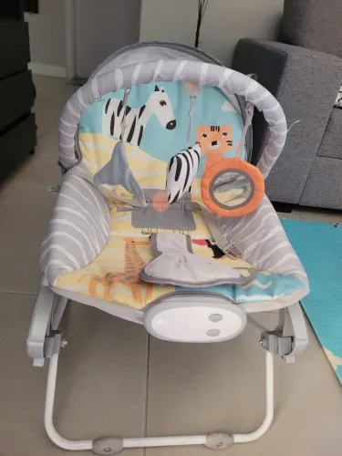 Cadeira descanso balanço bebê musical e massageadora