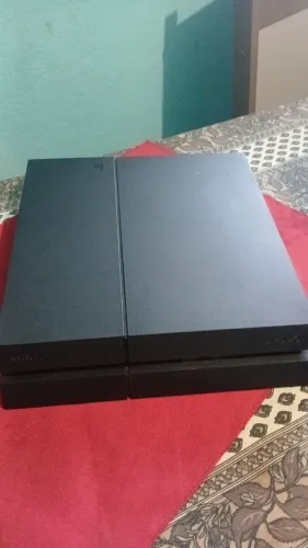 PS4 DE 1T SEM CONTROLE, COM MENOS DE 1 ANO DE USO