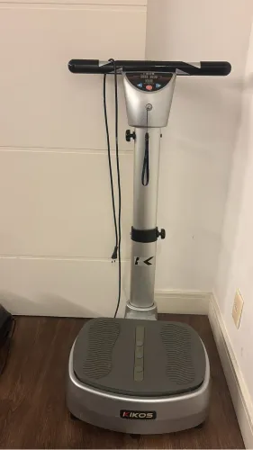 Plataforma Vibratória Kikos, modelo P200