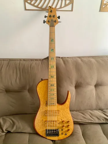 Baixo Dmark Ômega 5 