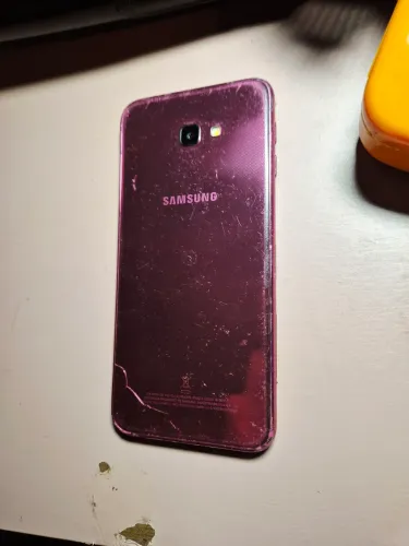 Samsung Galaxy J6 (SM-J600) - Sucata para Retirada de Peças