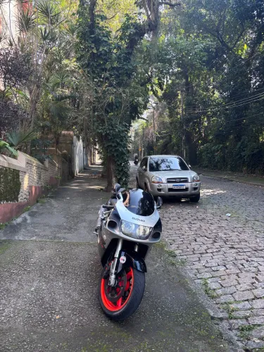 Srad 750 praticamente único dono