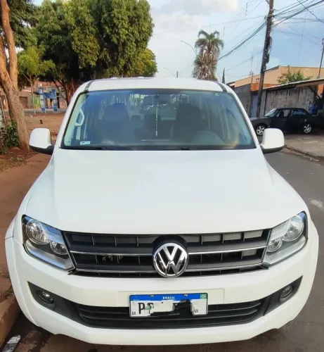 Volkswagen Amarok Trendline CD 2.0 TDI 4X4 Dies AUT 2015