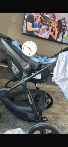Carrinho de bebê Cosco Kids preto 0 a 15kg