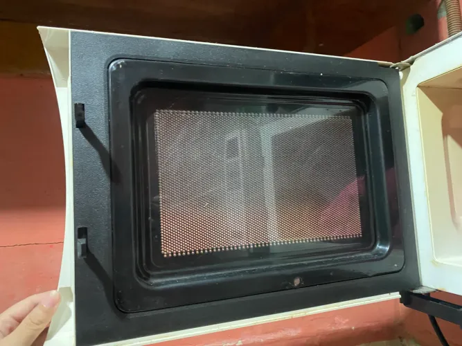 vendo microondas com defeito 