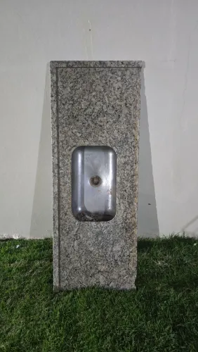 PIA GRANITO USADA COM CUBA INOX