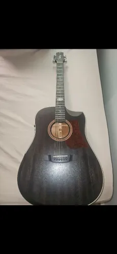 Violao strinberg com efeitos