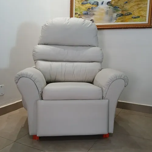 Poltrona reclinável massageadora 