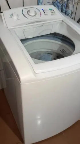 Aaquina eletrolux 10 kg perfeita silenciosa branquinha promoção 