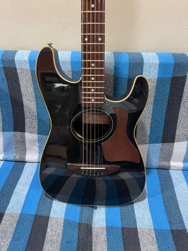 Violão Fender Stratacoustic Standard Fishman Presys+ | Excelente Estado