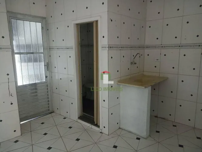 Casa com 1 dormitório para alugar por R$ 1.030,00/mês - Vila Penteado - São Paulo/SP