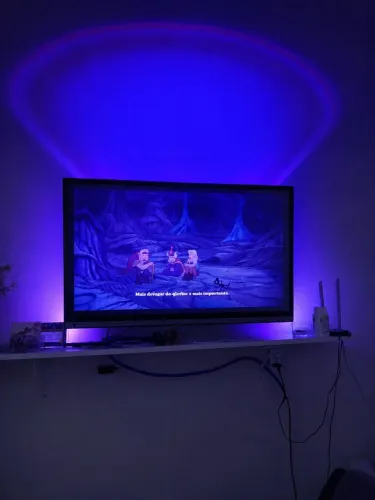 TV AOC LED 32" + Cabo VGA + Braço Mecânico