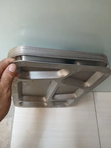 Vendo 10 bandeja por 200 reais