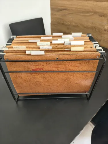 BASE DE FERRO PARA PASTAS SUSPENSAS