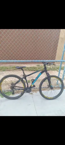 Bike Houston Aro 29 MTB - 21 Marchas / Freio a Disco / Suspensão