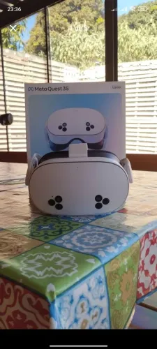Óculos de realidade Virtua l- Meta Quest 3S 