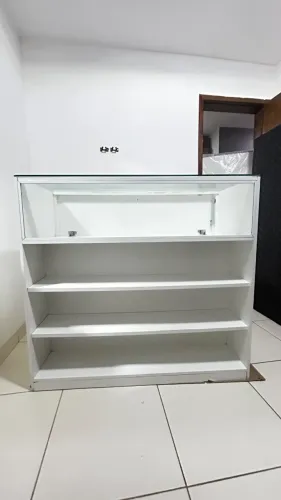 Balcão expositor vitrine de vidro para loja - 1,20m