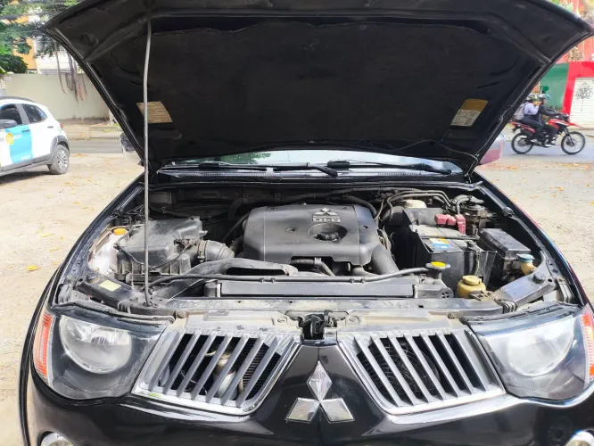 Mitsubishi L200 Triton HPE 3.2 CD TB Int.diesel AUT 2008