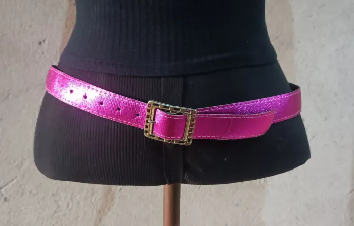 Cinto Rosa Metalizado estilo Y2K!
