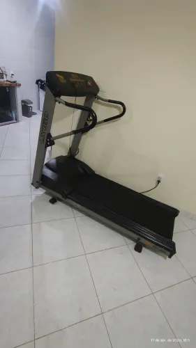 Vendo esteira movement G2 excelente