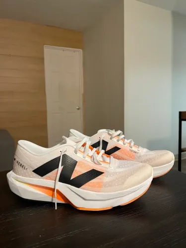 New Balance Rebel 4 - NOVO (Comprado em Boston)