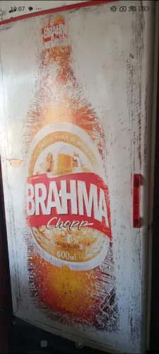Geladeira Expositora Grande com defeito