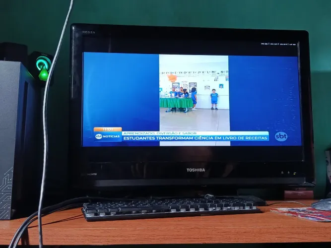 monitor/tv para vídeo game Toshiba em ótimo estado
