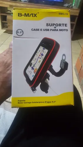 Suporte impermeável de celular com carregador USB para moto