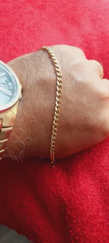 Pulseira em ouro 18k.