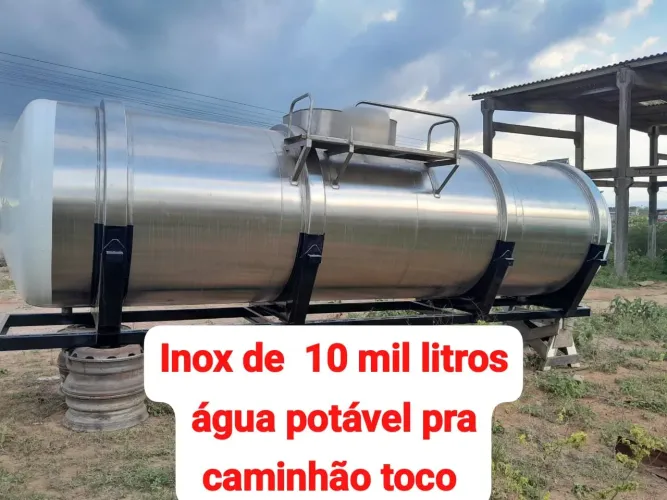 Tanque pipa inox de 10 mil litros água potável pra caminhão toco