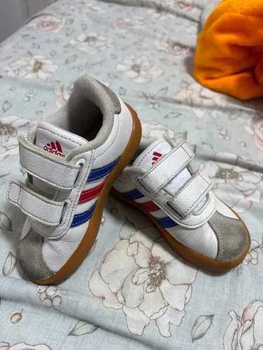 Adidas original n:22