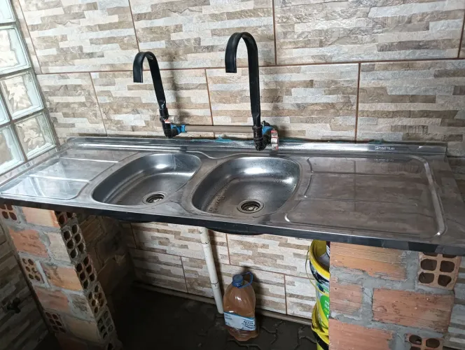 Pia duas cubas de inox produto semi novo