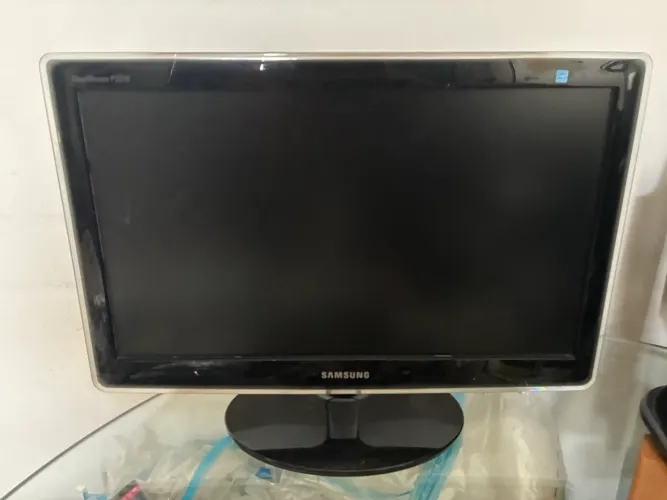 Monitor SAMSUNG 21,5 polegadas