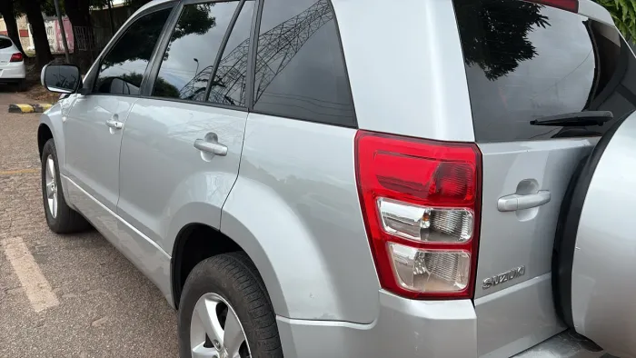 Suzuki Grand Vitara 2.0 16V 4x2/4x4 5P Mec. 2011