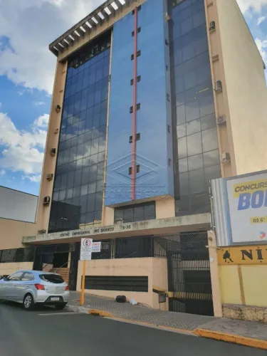 SALA COMERCIAL COM 80M² NO CENTRO EMPRESARIAL RIO BRANCO. CENTRO, BAURU/SP