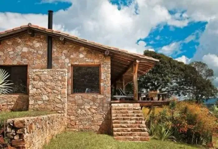 Pedra moledo, para revestimento e ornamentação de jardim e muro escravo.