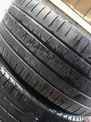 4 pneus semi-novo 2 pneu Goodyear e 2 pneus Pirelli, medida do pneu 225/55 R18,