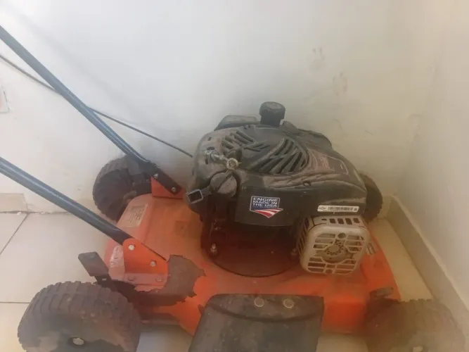 Vendo carrinho de roçar