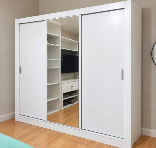 Ótima oportunidade . Guarda roupa 1,70 de largura porta espelho já desmontado só retirar
