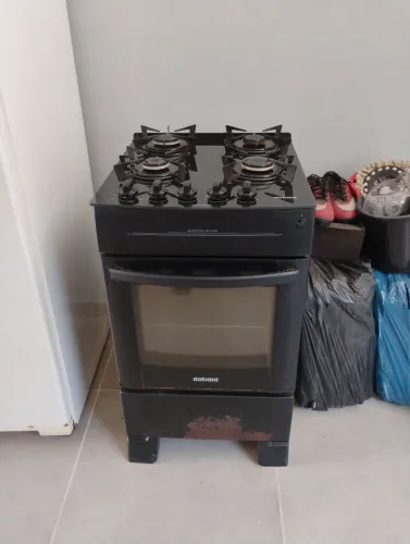 Vendo fogão 4 bocas de vidro