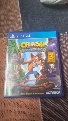 Vendo jogo Crash Bandicoot N'sane Trilogy
