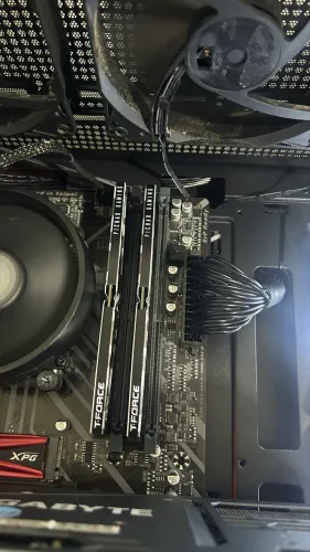 Memória RAM T-Force DDR4 3200MHz - 8gb