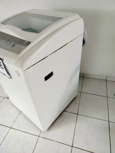 Vendo geladeira Brastempe 8 quilos!