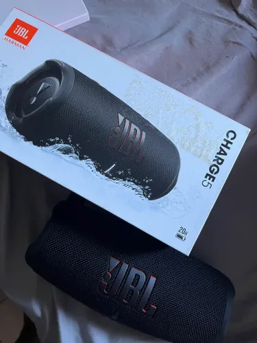 Caixa jbl charge 5