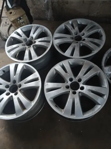 Roda aro 18 Mercedes