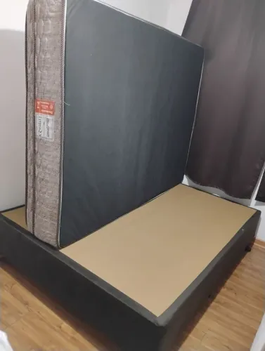 Cama box